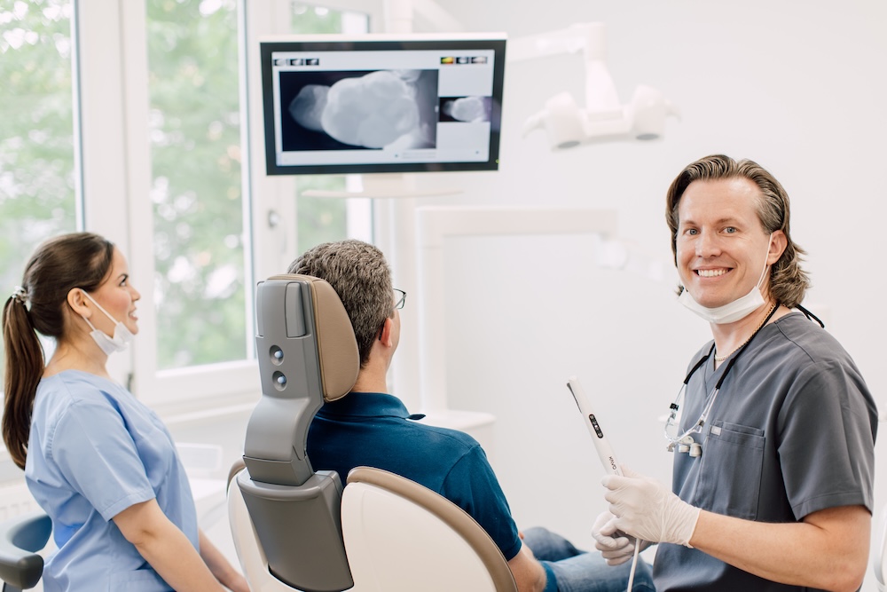 zahnarzt-frankfurt-riedberg-karriere zahnarzt-frankfurt-riedberg-karriere